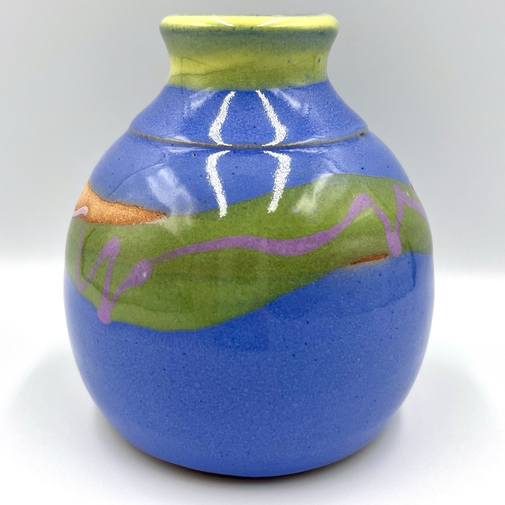 Studio Pottery Bud Vase 4.5" Blue Yellow Red Stone Layer‎ Glaze, Artist Signed - Picture 2 of 7